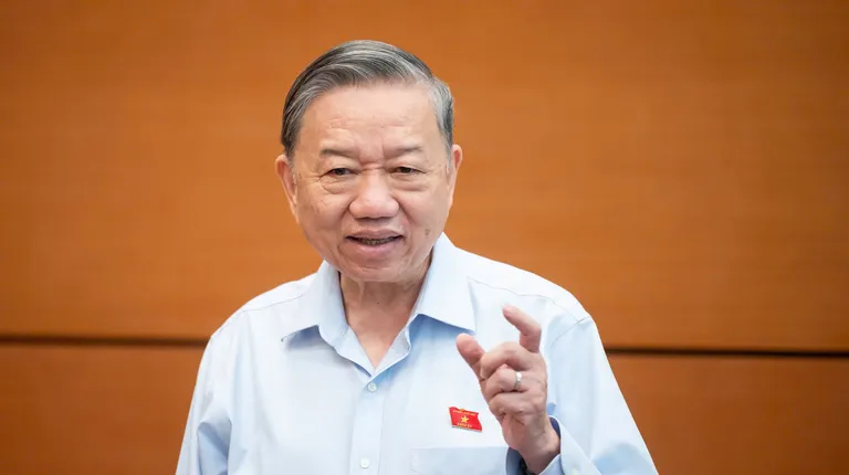 Đổi mới mạnh mẽ việc tinh gọn bộ máy, bổ nhiệm cán bộ