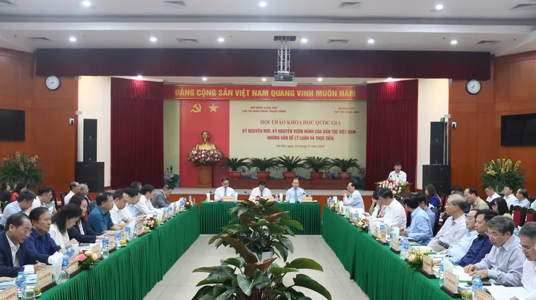 Cần đổi mới mạnh mẽ công tác cán bộ