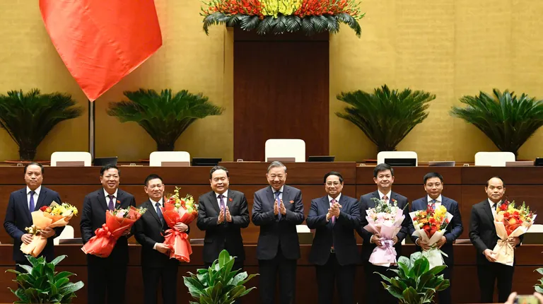 Nhân sự tuần qua: Trung ương kiện toàn nhiều vị trí nhân sự quan trọng