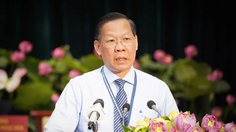 Chủ tịch Phan Văn Mãi sẽ theo dõi, chỉ đạo xử lý 10 dự án tồn đọng tại TP.HCM