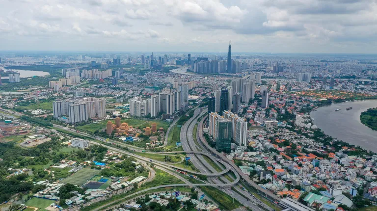 Bỏ cấp huyện: Góp ý về hoạt động của mô hình 'thành phố trong thành phố'