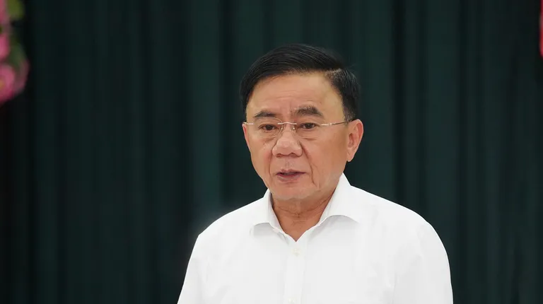 Bộ Chính trị đồng ý điều chỉnh phạm vi và đối tượng hưởng chế độ, chính sách khi tinh gọn bộ máy