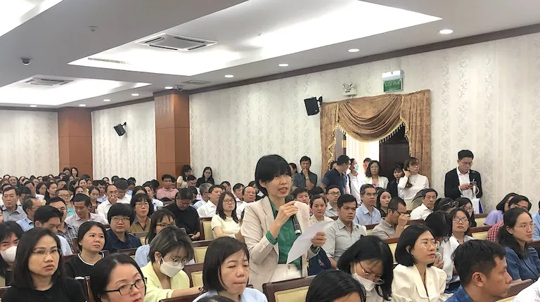 Đối thoại với Bộ Tài chính: DN vẫn kêu chậm được hoàn thuế VAT hàng triệu USD