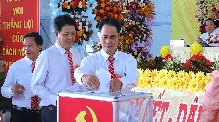 Đại hội đảng cấp cơ sở đầu tiên ở tỉnh Cà Mau thành công tốt đẹp