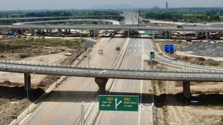 Lý do lùi thời gian thông xe 37 km cao tốc Biên Hòa - Vũng Tàu