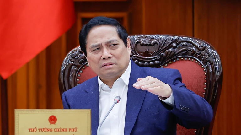 Thủ tướng: Chống ‘chạy chọt’, xóa bỏ cơ chế xin- cho khi sắp xếp, tinh gọn bộ máy