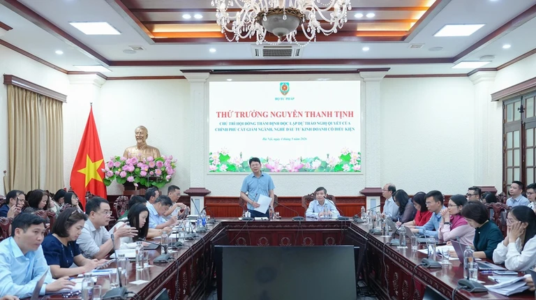 Cần phân định rõ giữa 'gom, gộp thủ tục' với 'cắt giảm thực chất'