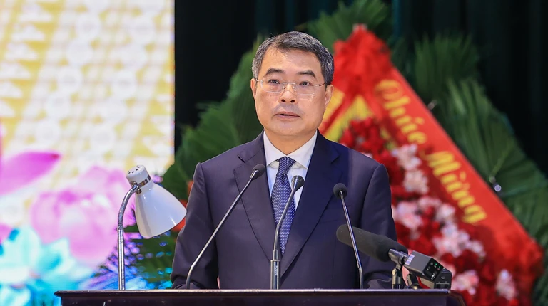 Thủ tướng Lê Minh Hưng chỉ đạo các nhiệm vụ trọng tâm cho Quân khu 4