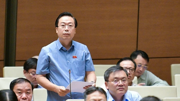 Bộ TT&TT sẽ công bố tiêu chí nhận dạng 'báo hóa tạp chí'