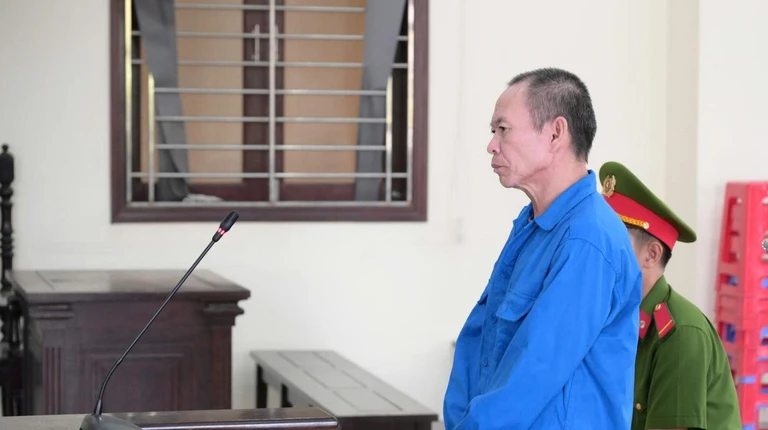 Bị cháu chửi, người đàn ông đâm 7 nhát, lãnh 12 năm tù