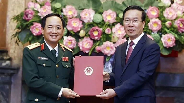 Phó Chủ nhiệm Tổng cục Chính trị Trịnh Văn Quyết được thăng quân hàm Thượng tướng