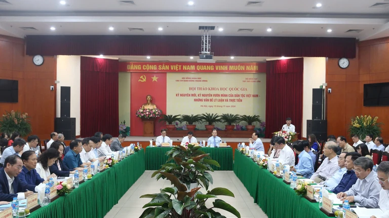 Cần đổi mới mạnh mẽ công tác cán bộ