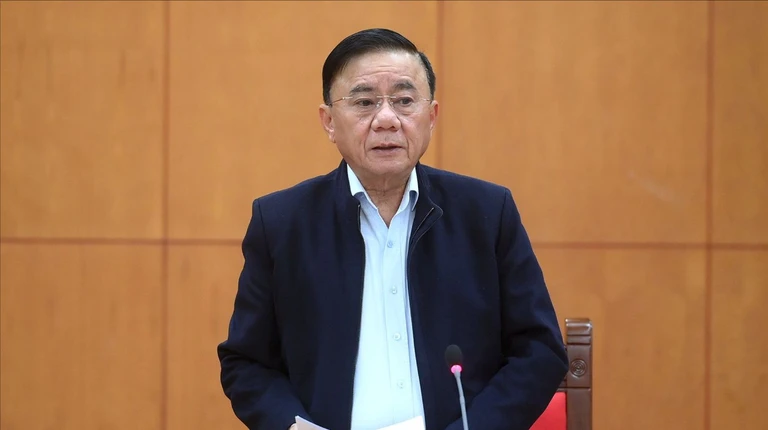 Bộ Chính trị yêu cầu sớm tham mưu thay thế Quy định 213 về đảng viên nơi cư trú