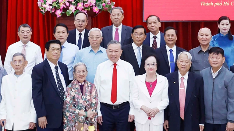 Tổng Bí thư Tô Lâm gặp mặt các nguyên Ủy viên Trung ương Đảng khu vực phía Nam