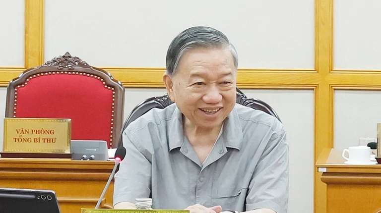 Bộ Chính trị cho ý kiến hoàn thiện thể chế vượt trội, tạo động lực mới để TP.HCM phát triển