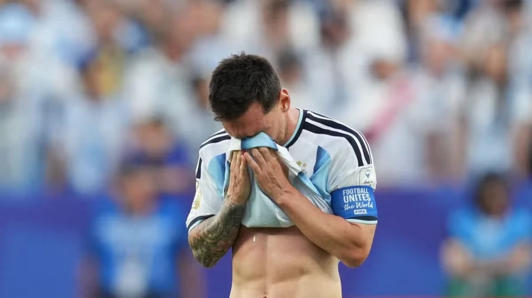Messi bật khóc tại World Cup vì chuyện buồn của gia đình