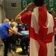 Wembley lộn xộn ‘vé lậu’ vỡ sân và để hooligan đàn áp CĐV Ý