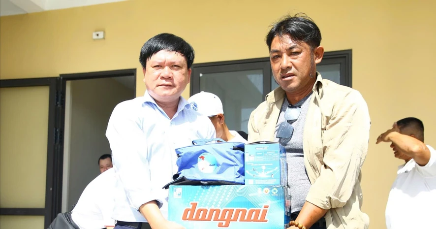 Ngư dân TP Huế vươn khơi bảo vệ chủ quyền