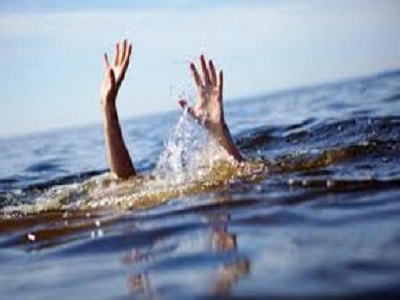 Nữ sinh Đà Nẵng đuối nước tại biển Cửa Việt