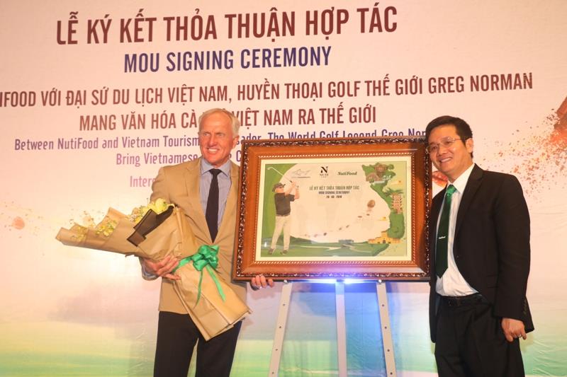 ''Cá mập trắng vĩ đại'' bắt tay NutiFood đưa cà phê ra thế giới