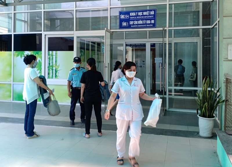 Bác tin đồn bệnh nhân nghi nhiễm COVID-19 tại Đà Nẵng tử vong | Dịch  COVID-19 | PLO