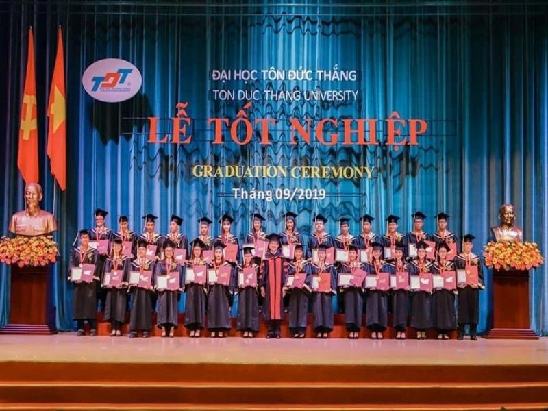 Sinh viên Trường ĐH Tôn Đức Thắng trong đợt tốt nghiệp năm 2019.Ảnh: NT