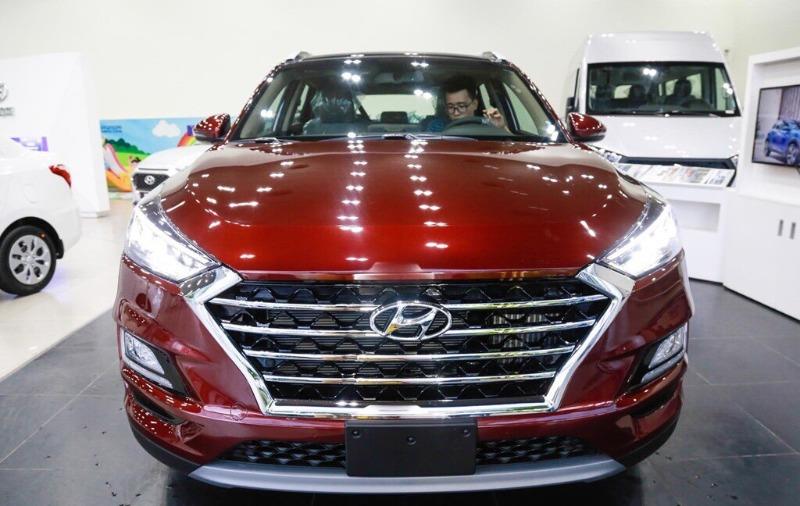 Bảng giá xe Hyundai tháng 4 SantaFe ưu đãi lên 65 triệu