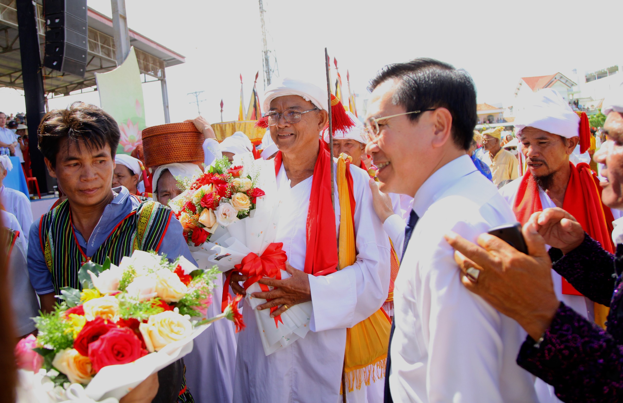 1. Ông Phạm Văn Hậu.jpg