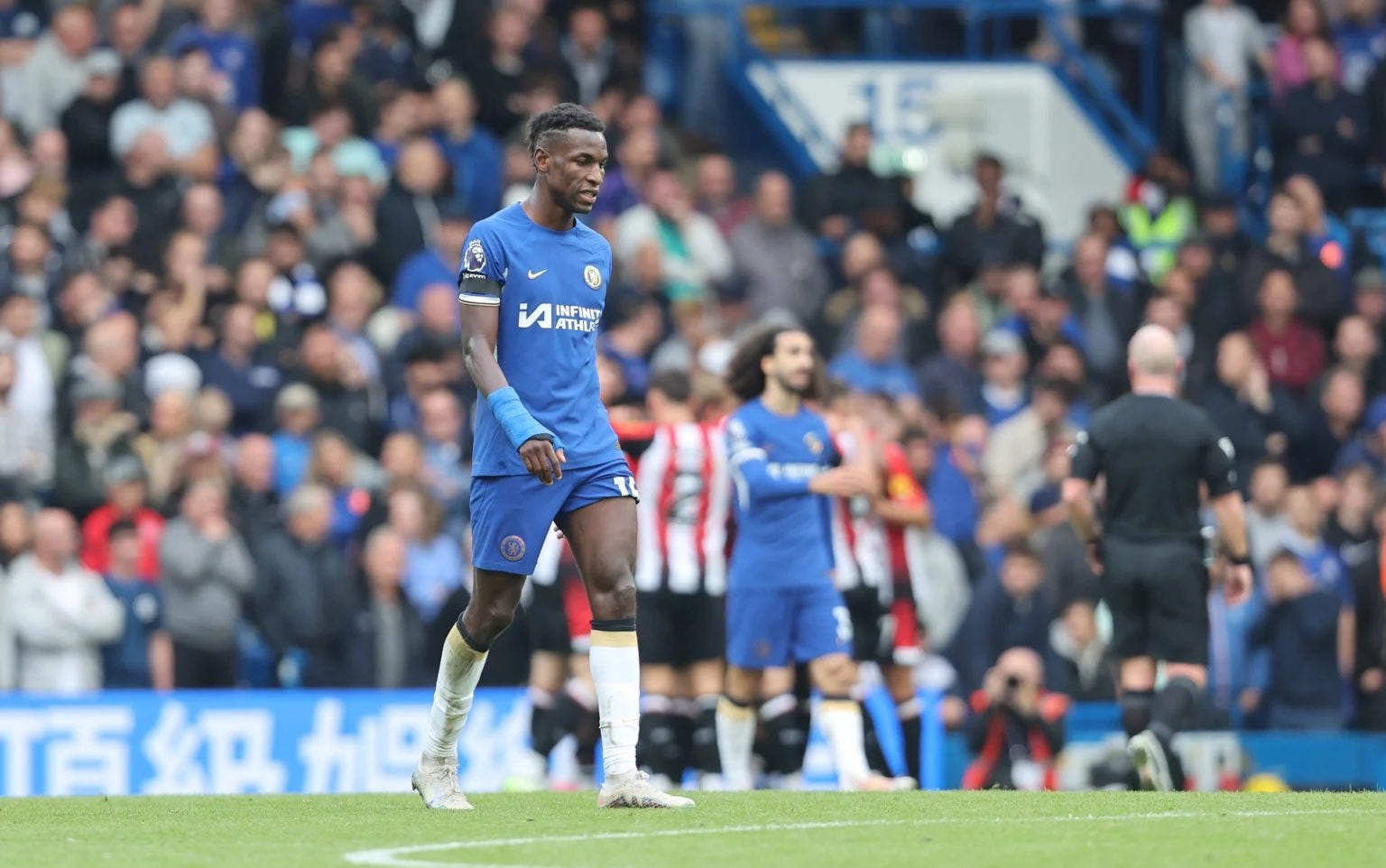 Jackson bị cho là không phù hợp ở Chelsea do khả năng ghi bàn hạn chế của anh. Ảnh: GETTY. Shearer-jackson.jpg