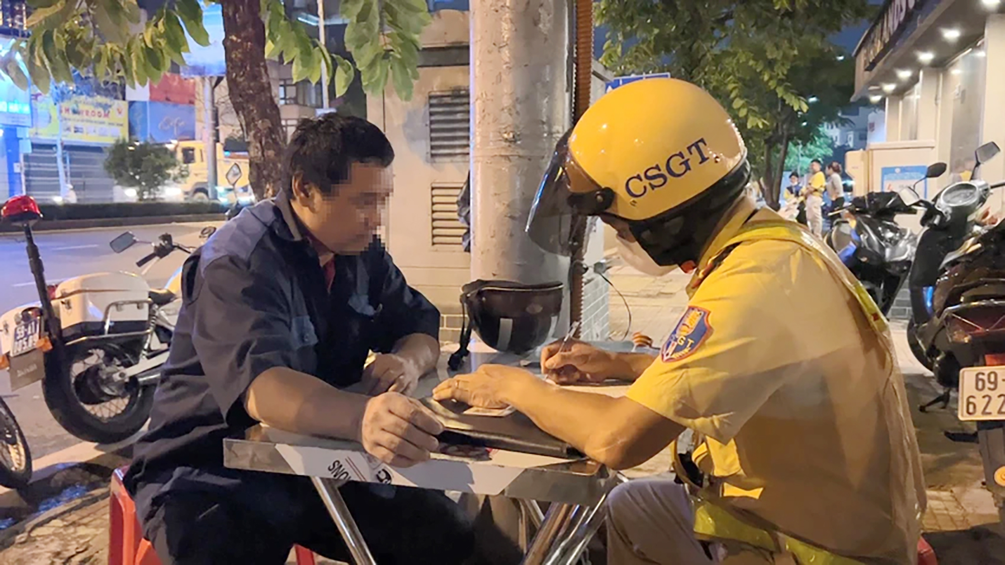 tp-hcm-mot-so-ca-vi-pham-nong-do-con-kho-do (5).jpg