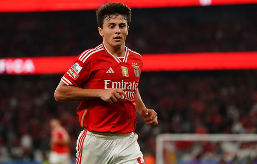 Joao Neves là tài năng trẻ sáng giá đang chơi cho Benfica. ẢNH: GETTY manchester-united-Joao-Neves.jpeg