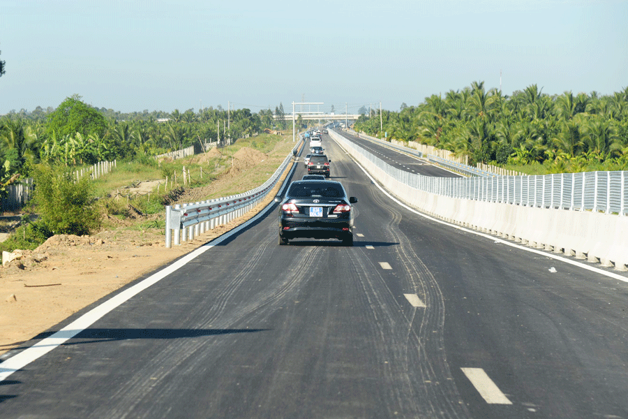 Xe đổ về Miền Tây, ùn ứ trên cao tốc Trung Lương - Mỹ Thuận ảnh 5 0 giờ 25-1 cao tốc Trung Lương – Mỹ Thuận chính thức cho xe lưu thông