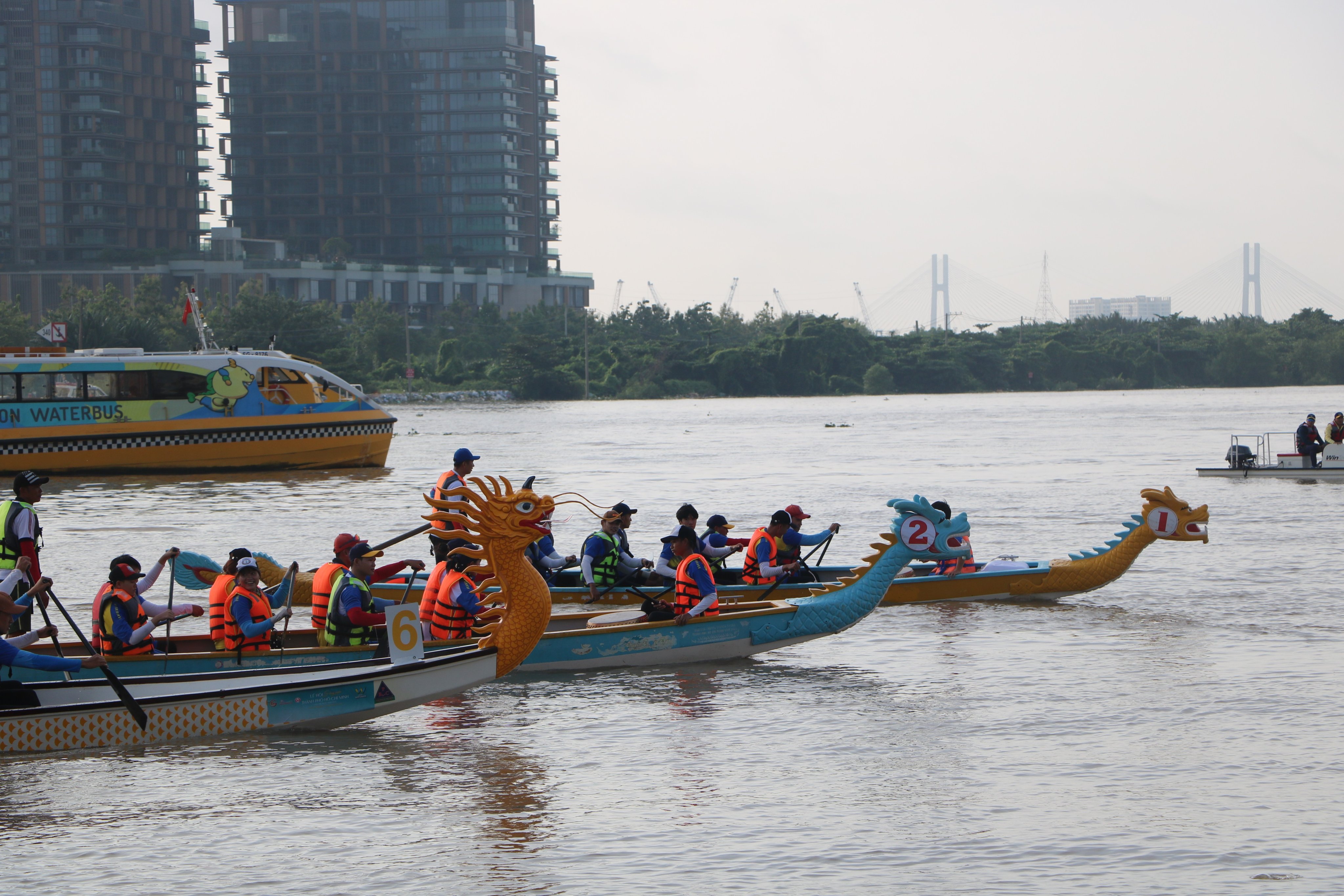 Khai mạc lễ hội sông nước TP.HCM lớn nhất từ trước đến nay