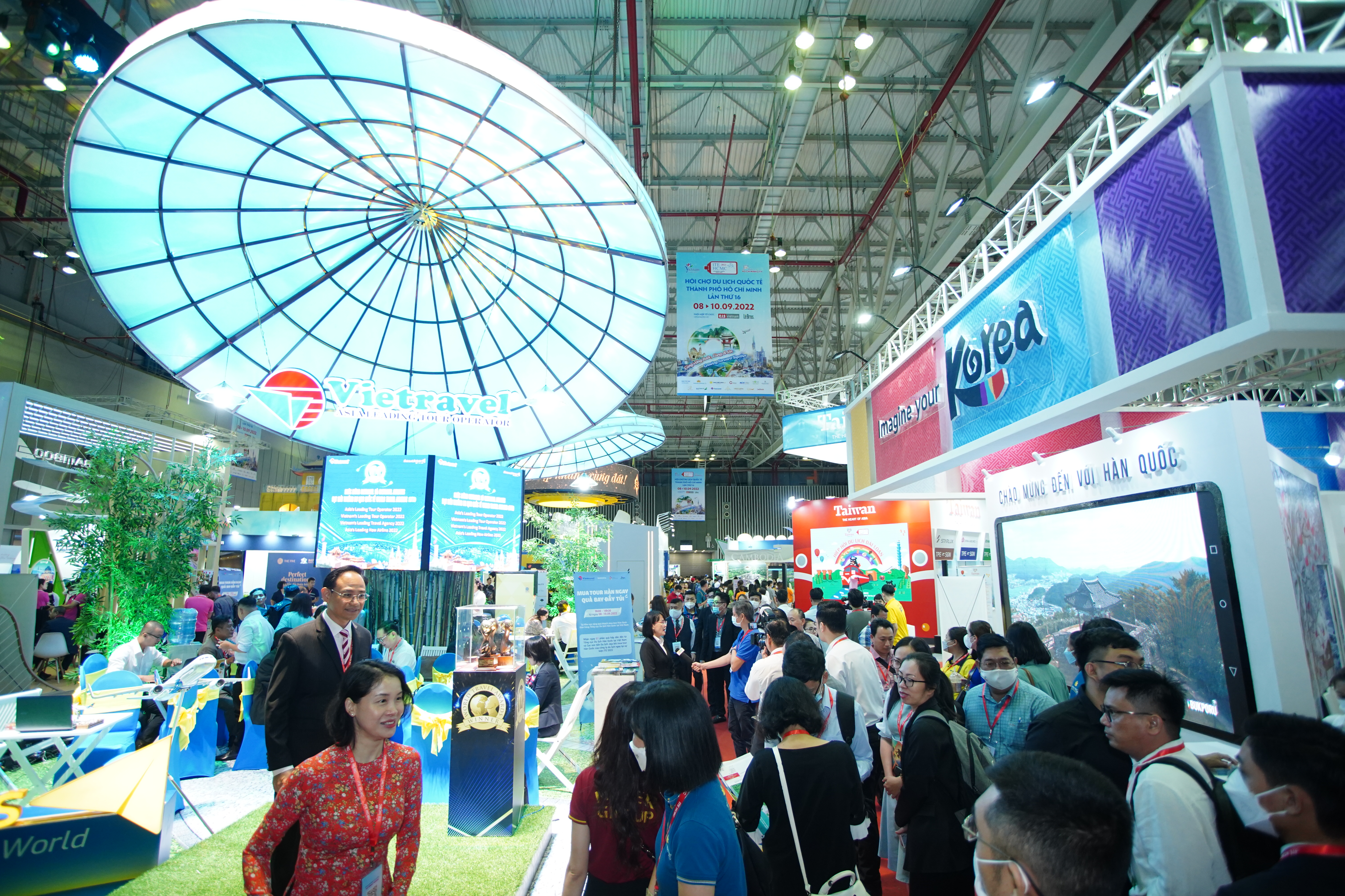 400 đơn vị tham gia hội chợ du lịch quốc tế lớn nhất Việt Nam