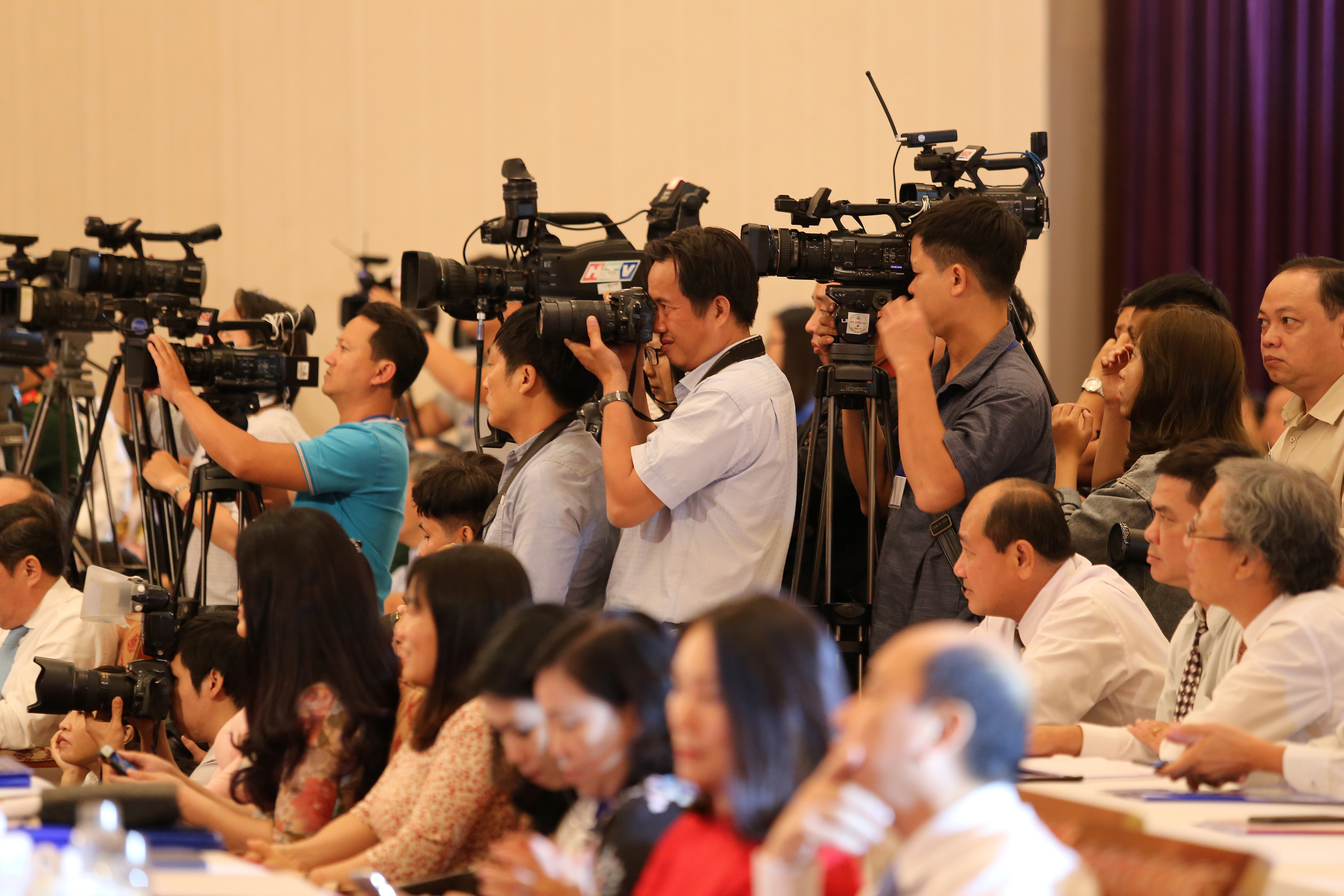 Phó chủ tịch Hội Nhà báo Việt Nam: Cần giải quyết thấu đáo bài toán kinh tế báo chí
