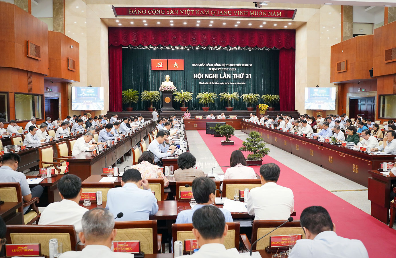 Hội nghị lần thứ 31 Ban Chấp hành Đảng bộ TP.HCM khóa XI bàn nhiều nội dung quan trọng.