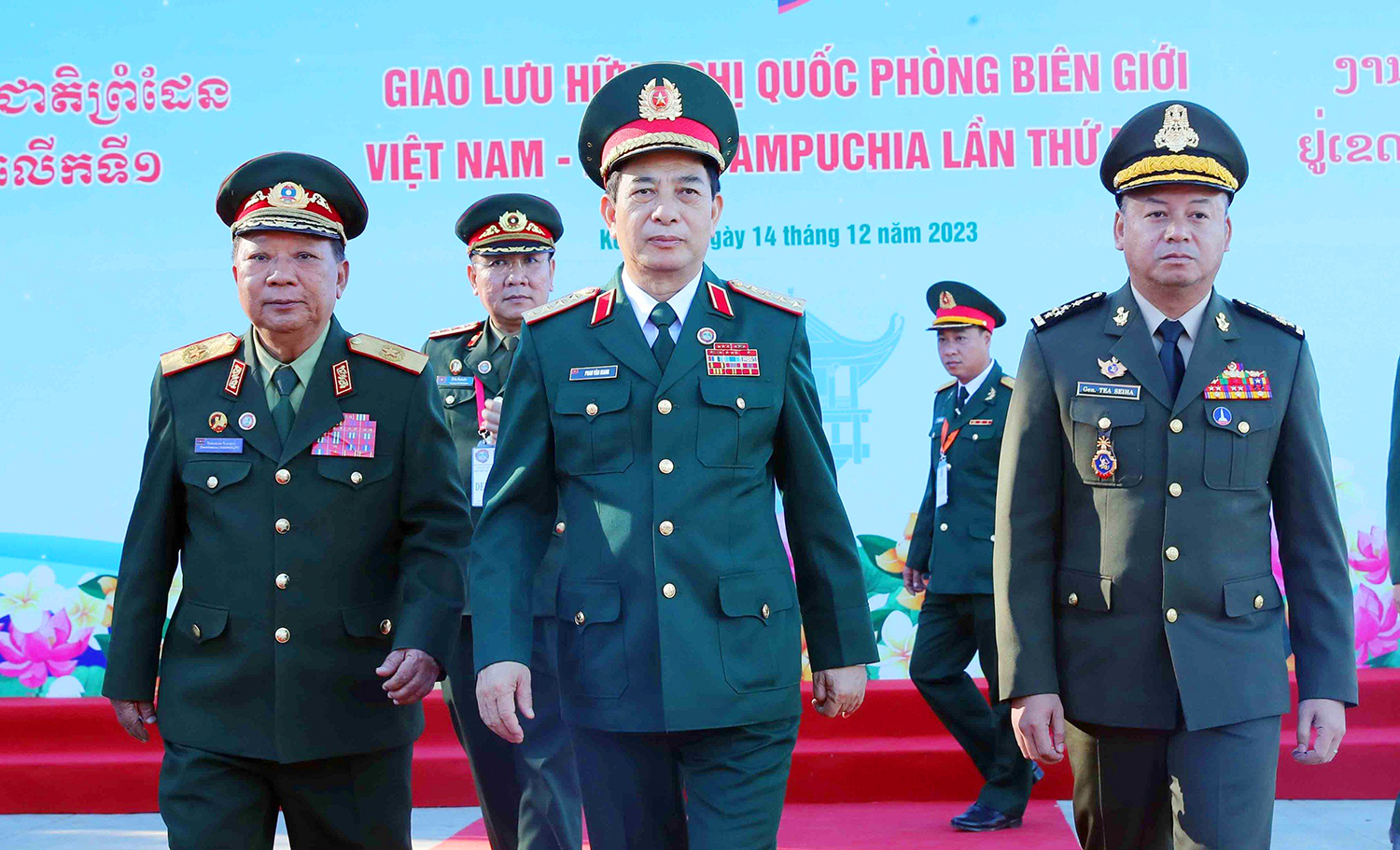 Giao lưu hữu nghị cấp Bộ trưởng Bộ Quốc phòng ba nước Việt Nam - Lào - Campuchia 