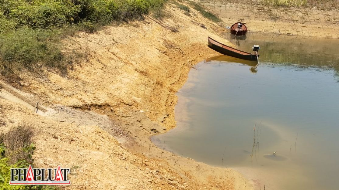 Cạn kiệt nước tưới đe doạ cây trồng ở tỉnh Lâm Đồng 
