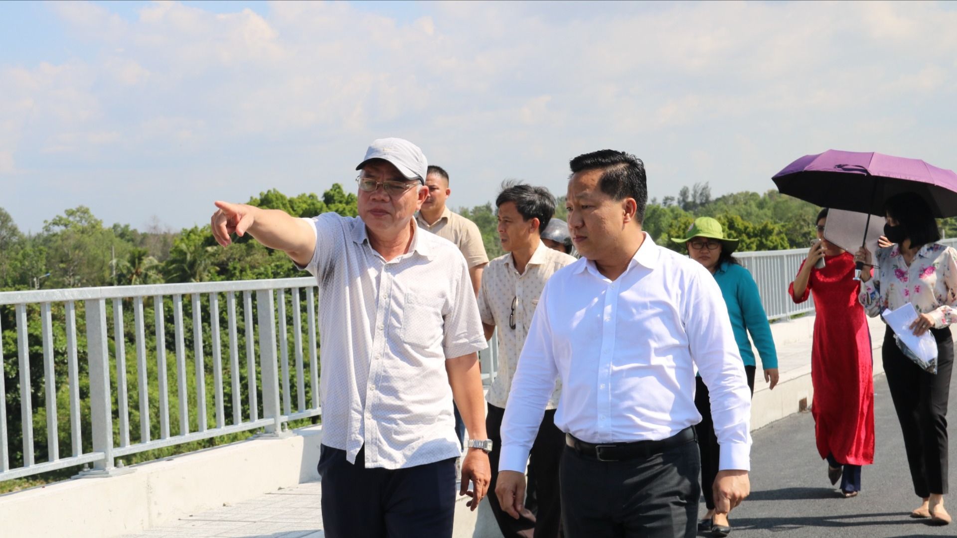 Chủ tịch TP Thủ Đức chỉ đạo thông xe cầu Long Đại trước Tết Dương lịch