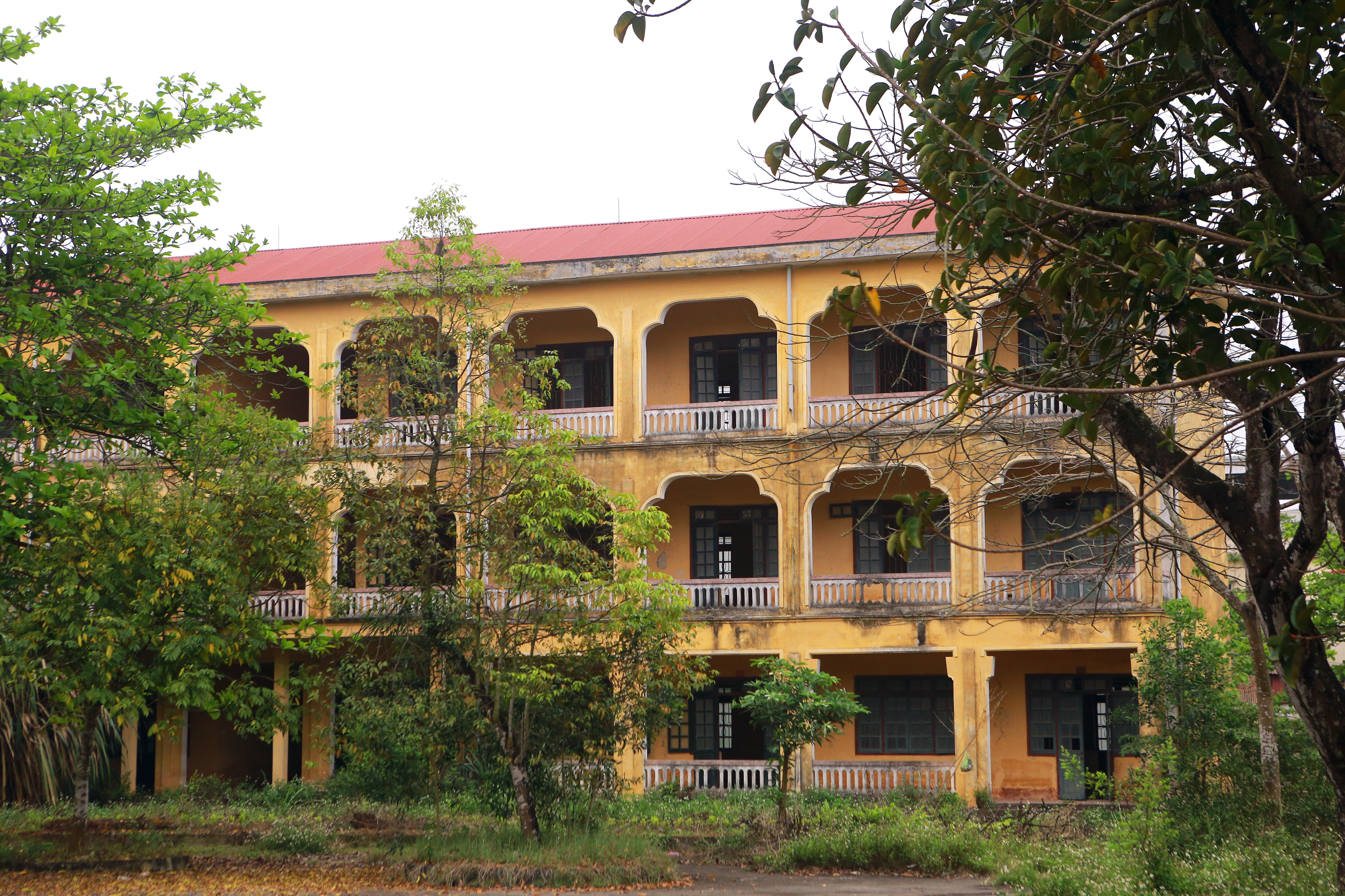 Ngôi trường cấp 3 bỏ hoang suốt nhiều năm ở Thanh Hóa