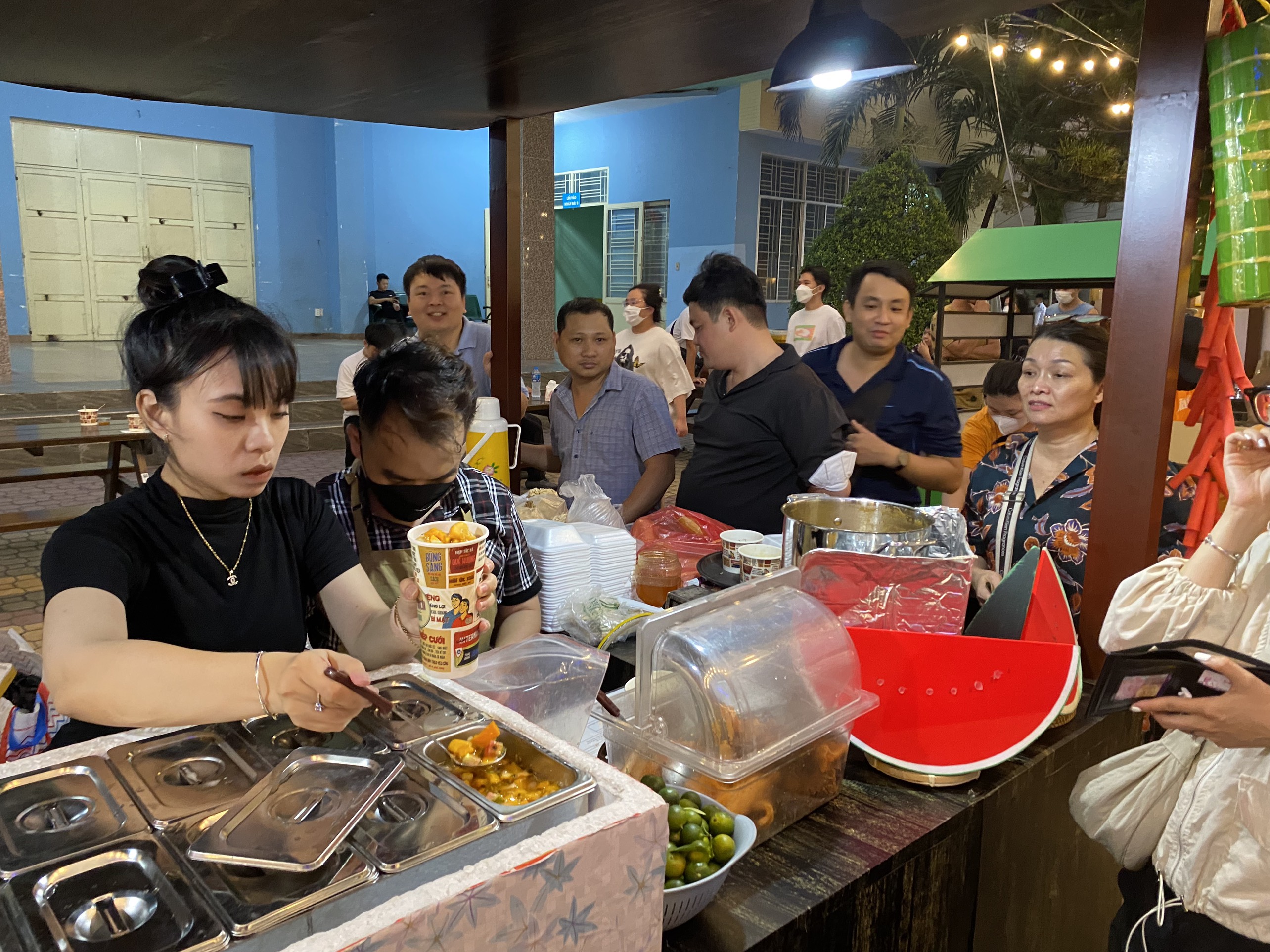 TP.HCM: Chính thức ra mắt phố ẩm thực Phan Xích Long