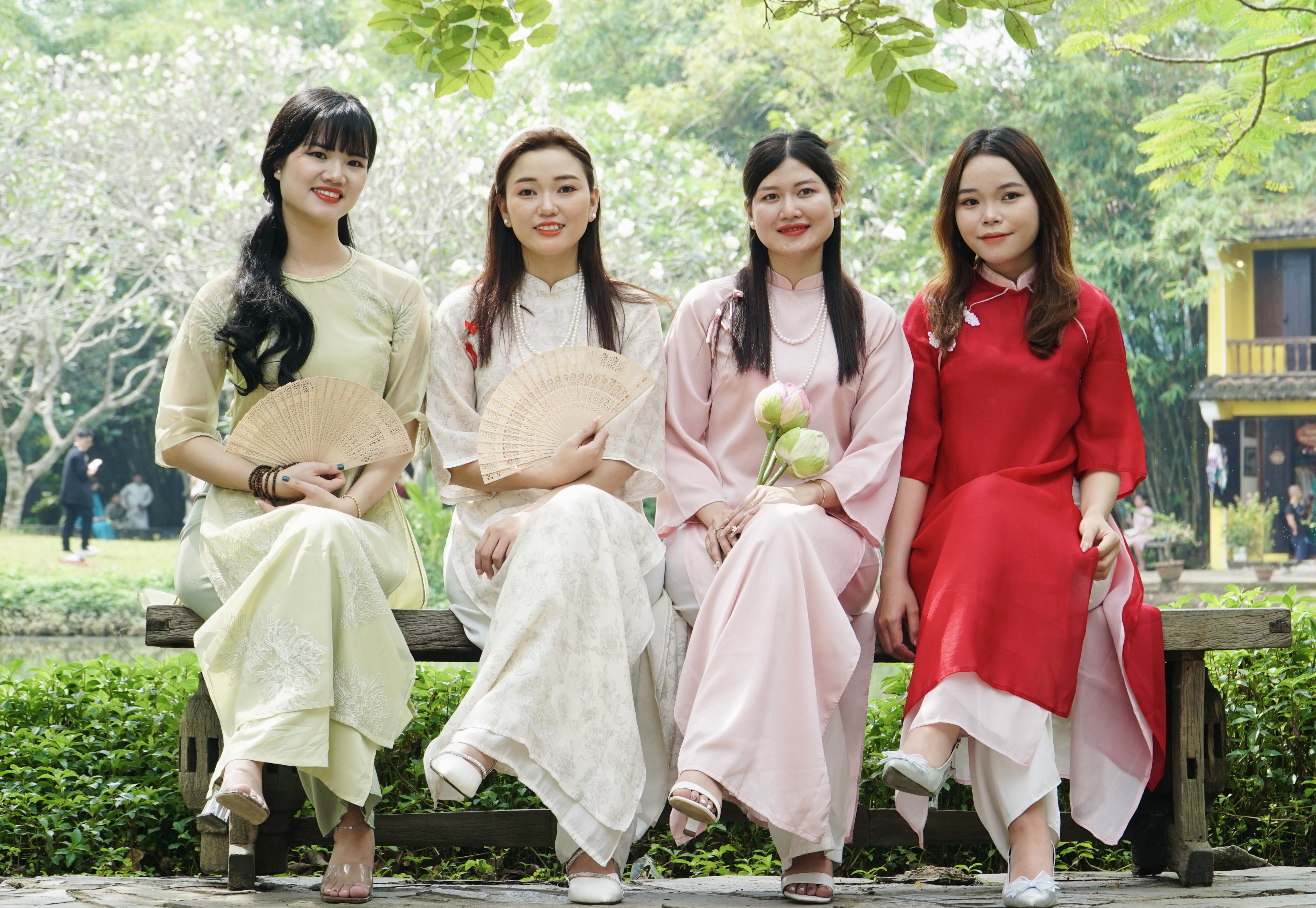 thum-bao-tang-ao-dai-3466-576.jpg