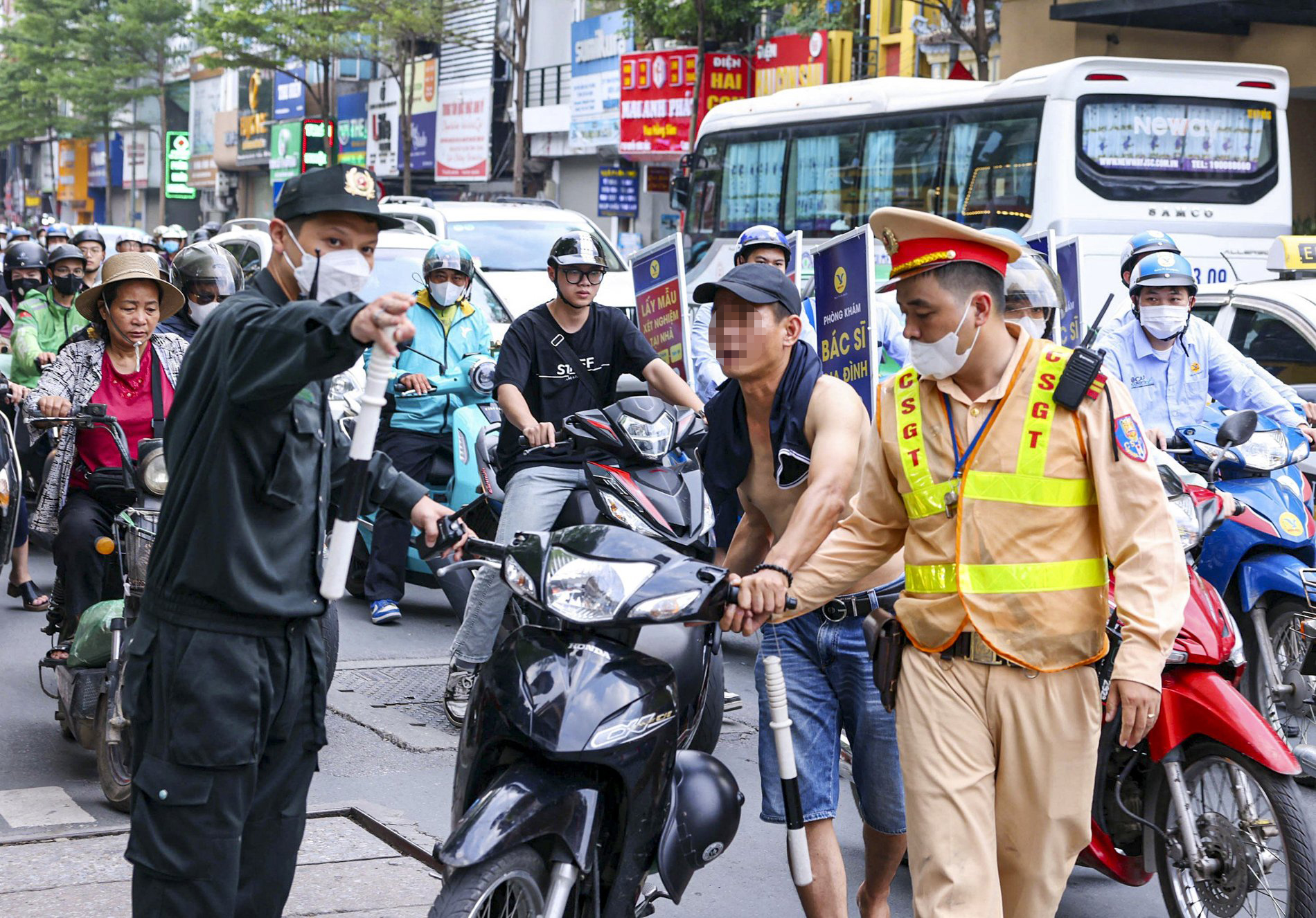 5 tổ công tác đặc biệt Công an Hà Nội trong ngày đầu làm nhiệm vụ