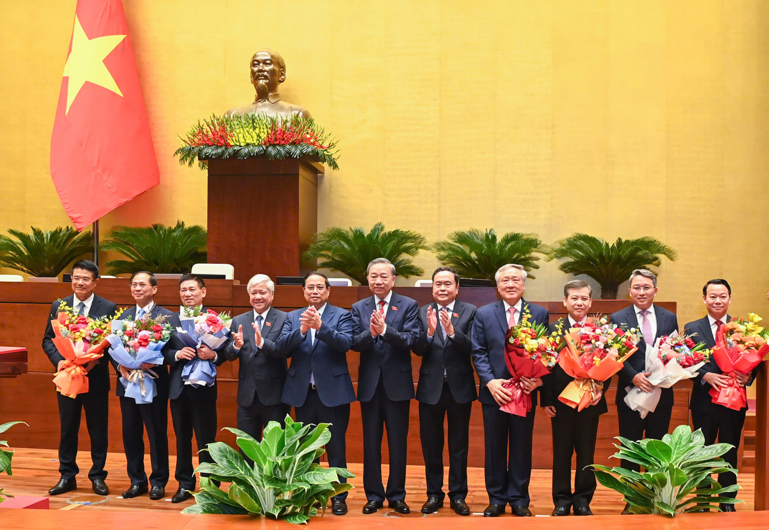 '5 tự' và đoàn kết vì mục tiêu quốc gia phát triển