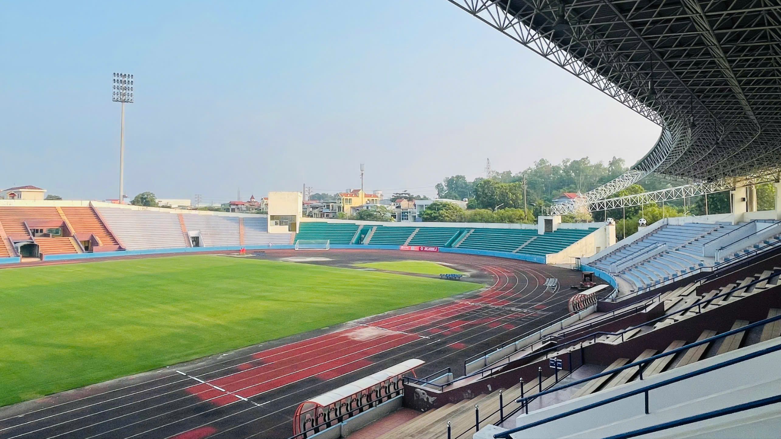 Cận cảnh sân Việt Trì, sẵn sàng làm sân nhà ĐT Việt Nam tại AFF Cup 2024