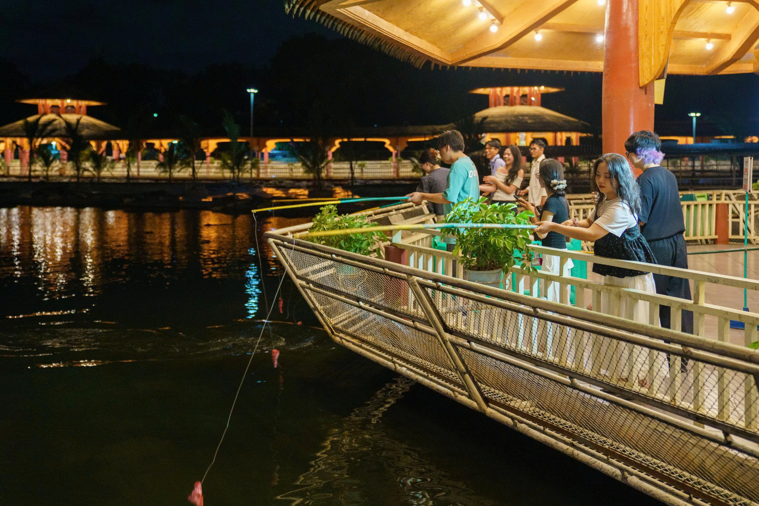 TP.HCM mở cửa tour đêm dịp 2-9 với nhiều hoạt động hấp dẫn