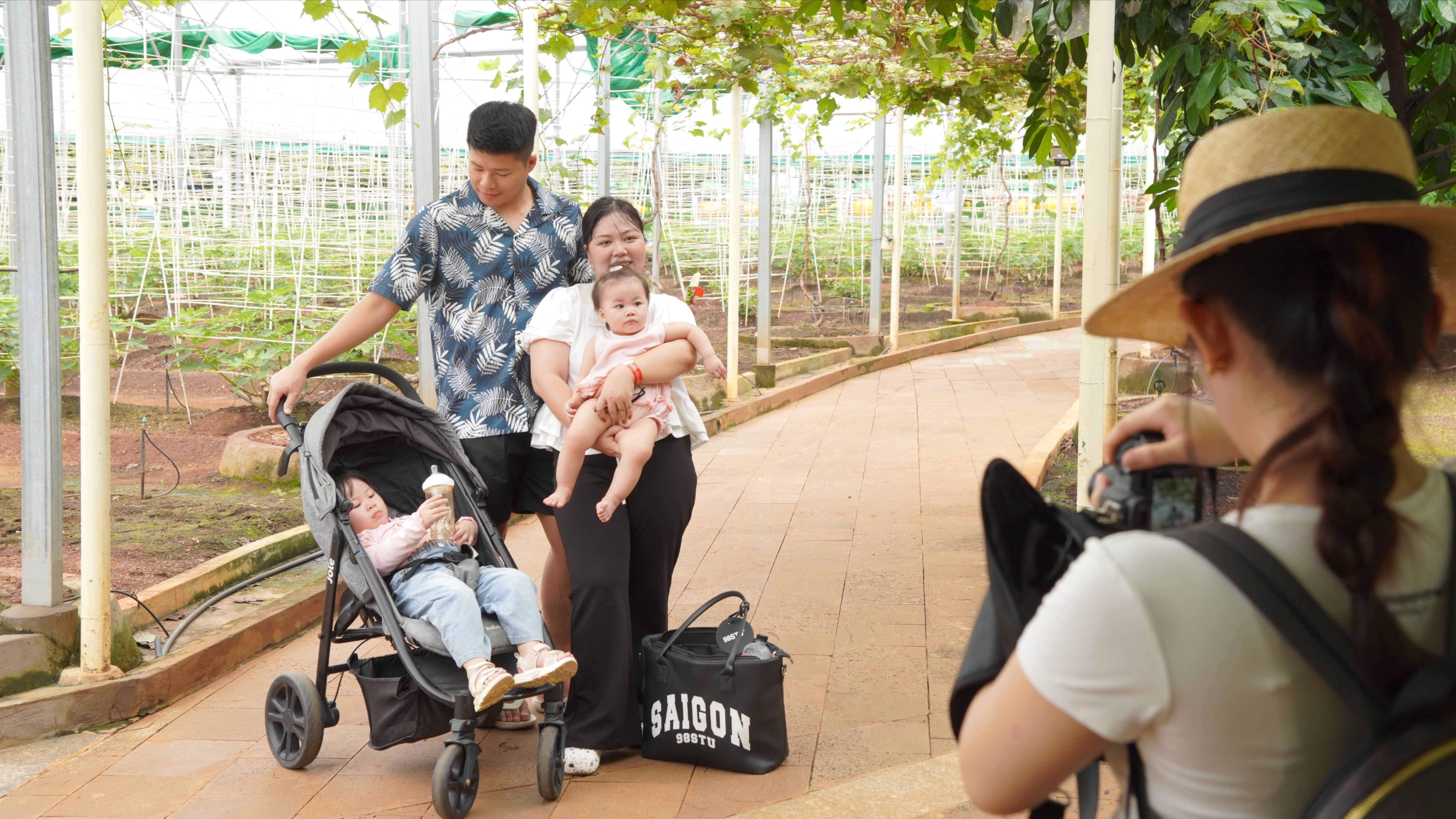 Không cần đi xa, người dân chọn vui chơi tại TP.HCM dịp lễ 2-9