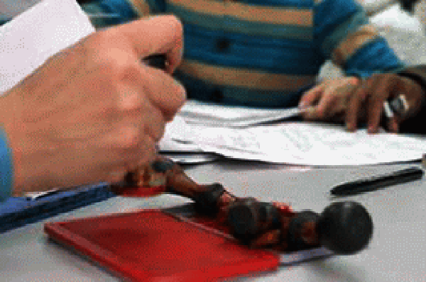 Con dấu Đảng ủy xã bị trộm