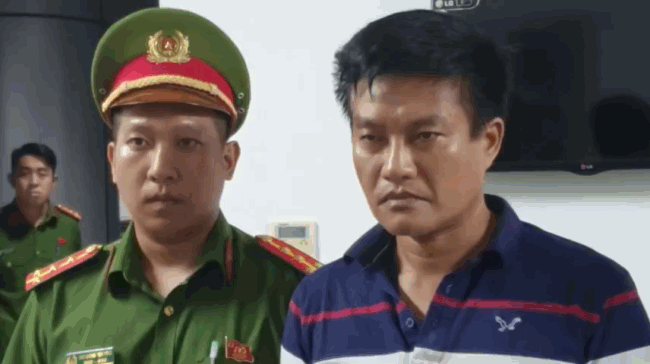 Video khởi tố 2 trưởng khoa Bệnh viện Đa khoa vùng Tây Nguyên liên quan vụ máy tán sỏi