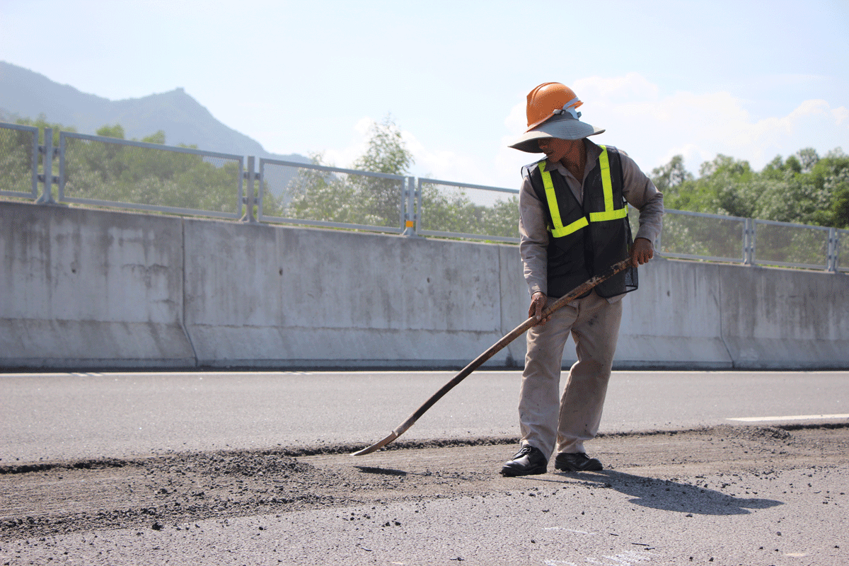 Bộ GTVT nói về sai phạm ở cao tốc 34.000 tỉ